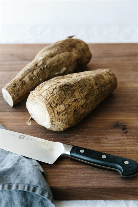 5 Things You Need to Know About Arrowroot Powder | Downshiftology