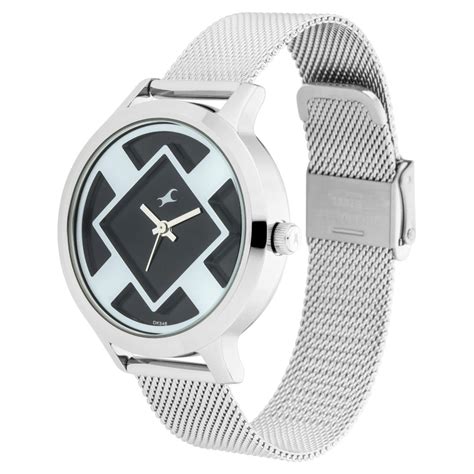 Buy Online Fastrack Fit Outs Quartz Analog Black Dial Metal Strap Watch ...