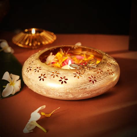 Butterfly White & Gold Plated Urli 7 inches – ServDharm