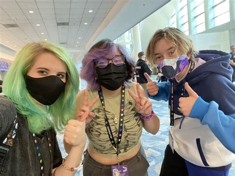 HOLO :3⚡️ on Twitter: "RT @Smokee_Bee: Balls. https://t.co/2RM1qpUKJ6 ...