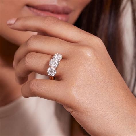 Lab Grown Diamond Rings Online Pune, India| Parallel Vault