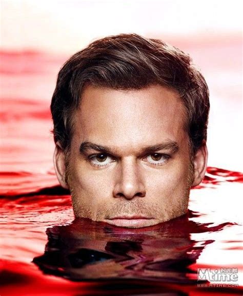 《嗜血法医》曝最终季宣传照 Dexter手持电锯_娱乐频道_凤凰网