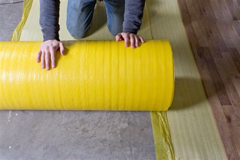 How To Install Moisture Barrier Under Laminate Flooring | Floor Roma