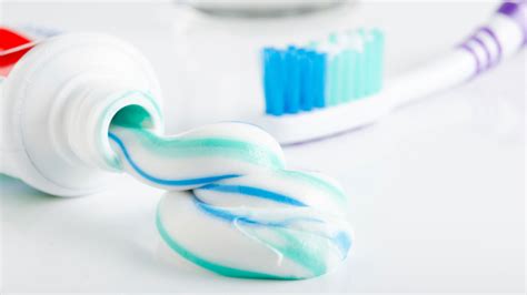 Coca-Cola Toothpaste 的图像结果