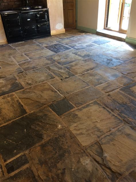 Yorkstone Flagstone floor in Glossop, High Peak, Derbyshire - Tile ...