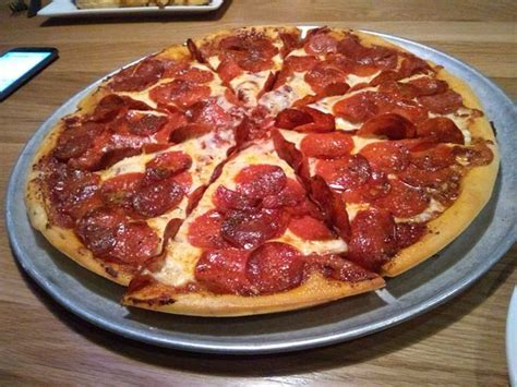 Great atmostphere....amazing staff! - Reviews, Photos - MacKenzie River ...