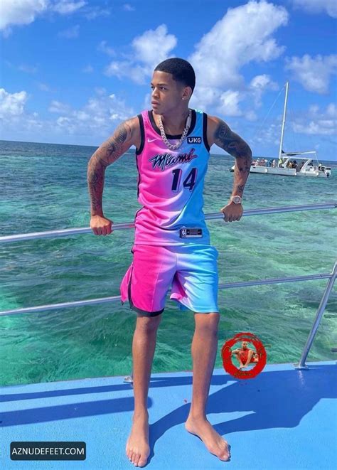 YK OSIRIS Feet - AZNudeFeet Men