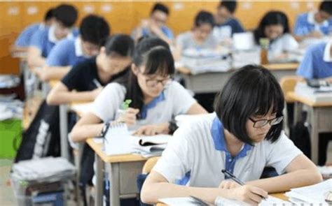 惠州教育部门：公办普通高中主要面向学校属地招生|高中|惠州市|中考_新浪新闻