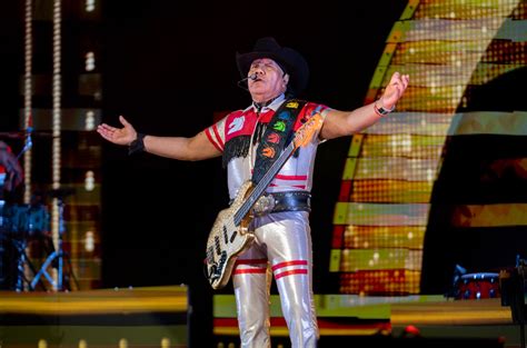 Bronco Brings Grupero Glory to New York City: Best Moments