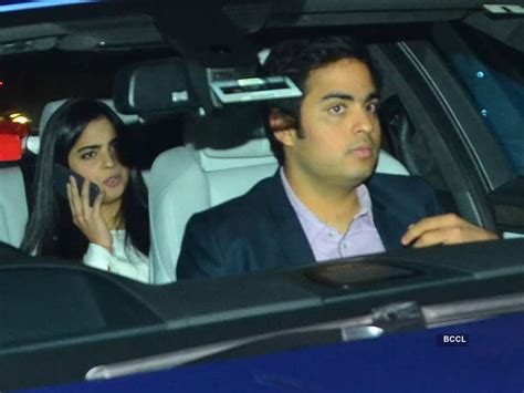 Mohammad Azharuddin arrives for the dinner party hosted by Shah Rukh ...