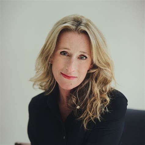 Amazon.in: Emma Pears: books, biography, latest update