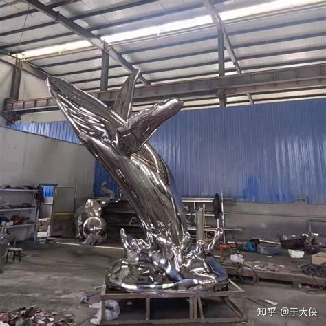 不锈钢镂空鲸鱼雕塑 - 河北盛起园林雕塑
