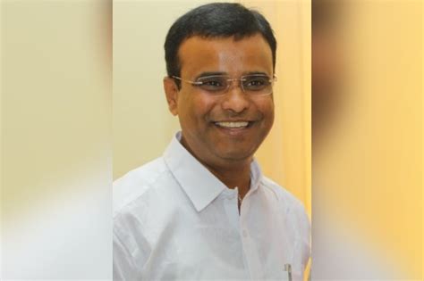 Poll violation: Telangana HC dismisses criminal case against BRS MLA ...