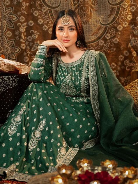 Libas End Of Season Sale: Shop & Get Upto 70% Off On Ethnic Wear Online