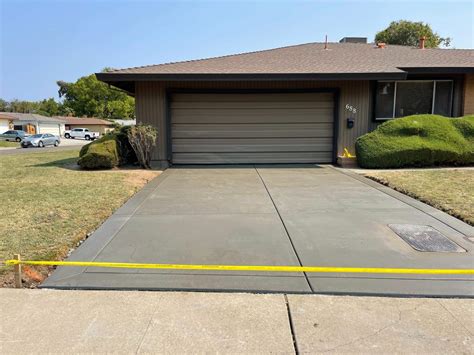 Concrete Driveway Edging: Enhancing Aesthetics and Preventing Crumbling ...