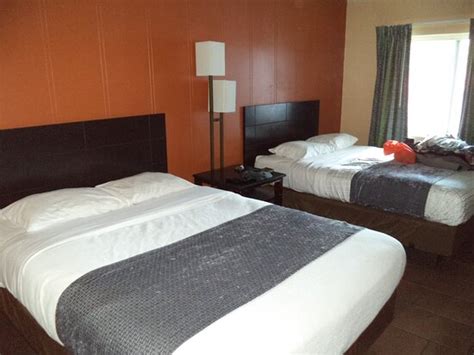 ARBOR INN MOTOR LODGE (Wrentham) - Hotel Reviews, Photos, Rate ...