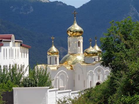 Монастырь на горе по имени Христианка / Православие.Ru