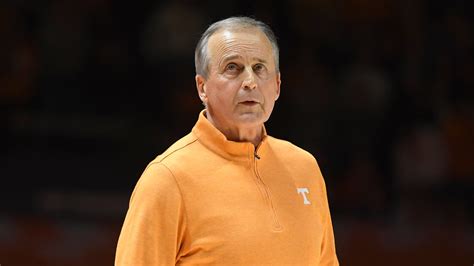 Tennessee basketball coach Rick Barnes, Vols fans react to Kentucky loss