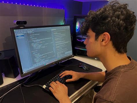 This 17-year-old has built an AI driven software for visually impaired ...