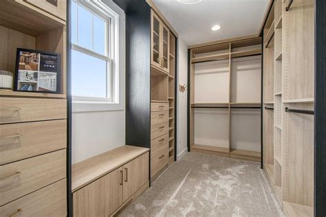 263 Wellfield Ct. - Hahn Realty and Auction