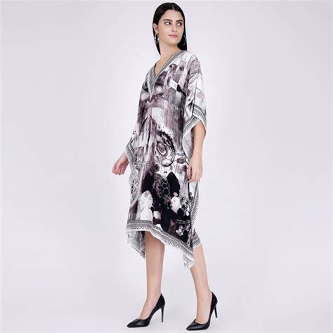 Black and White Abstract Mid Length Kaftan – First Resort by Ramola ...