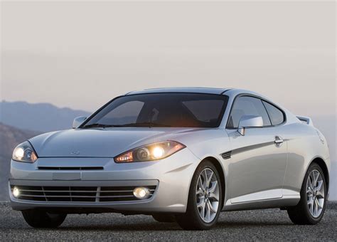Hyundai Tiburon Coupe (2007) - picture 9 of 14