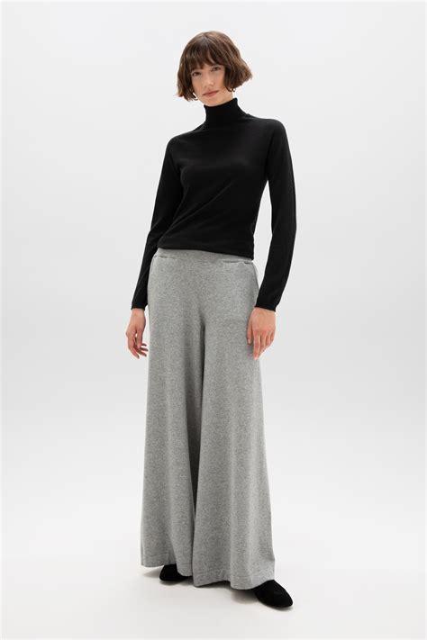 Light Grey Women's Wide Leg Cashmere Trousers - Johnstons of Elgin