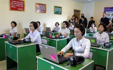 North Korea Computer Lab 的图像结果