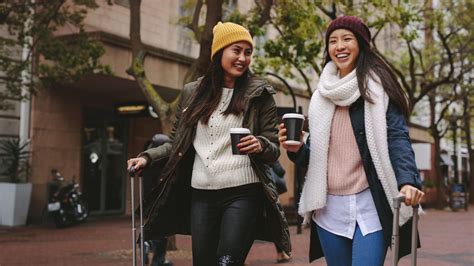 Capital One Venture X vs. Amex Platinum | CardCritics™