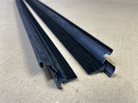 UNO ARKA KAPI CAM İÇ FİTİL TAKIM 7711309