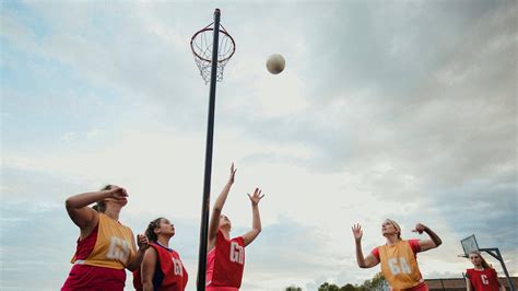 Netball Catching 的图像结果