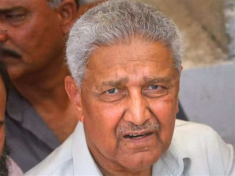 Abdul Qadeer Khan: Controversial father of Pakistan nuclear bomb dies ...