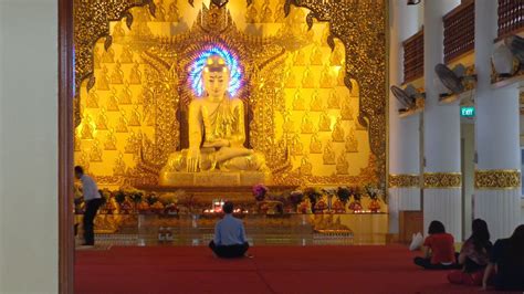 Beautiful Monasteries And Buddhist Temples In Singapore