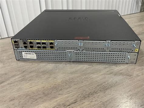 Genuíno Cisco ISR4451-X/K9 V06 ISR 4451 PoE 4 | Ubuy India