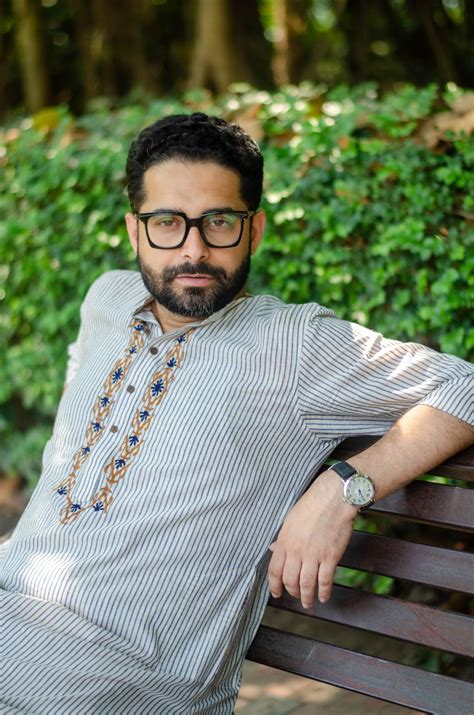 Handwoven Kurtas for Men | Block Print & Embroidered – nakshthelabel