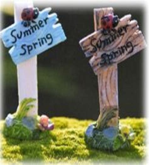 Summer Spring Sign - 1 Piece | TheGreenyard.in