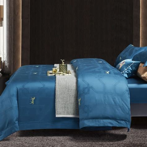 Indulge in Opulence: Malako's Italian 800 TC Jacquard Bedding ...