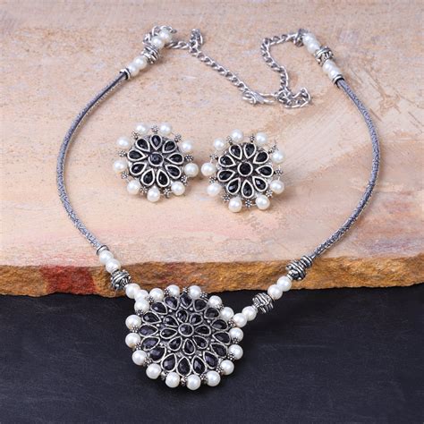 Neckpieces – StylishKudi