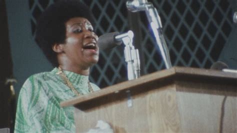 Aretha Franklin "Amazing Grace" film helps register voters - Los ...