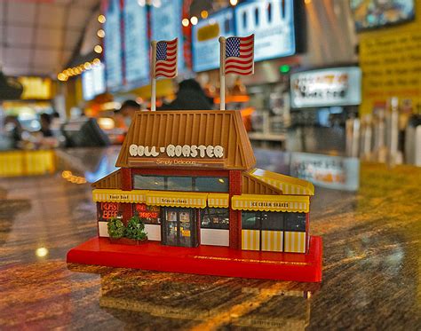 Roll-N-Roaster Miniature Model | Brooklyn Landmark Replica
