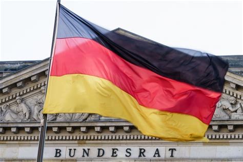 Unprecedented rage in Germany; A referendum on leaving the EU announced ...
