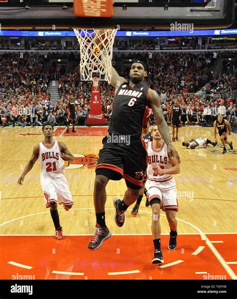 Lebron James Heat Dunk