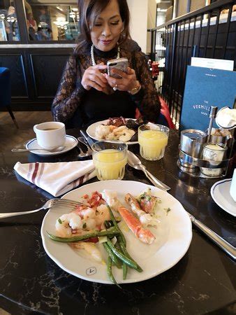 Historical Banff Springs Hotel Tour - 2021 What to Know Before You Go ...