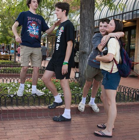 Documentary Human Behavior 的图像结果