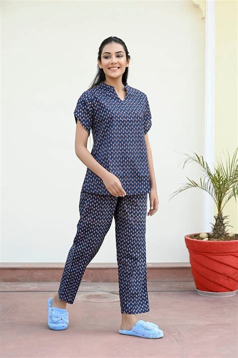 Navy Blue Cotton Printed Night Suit Set with Payjama – Sanskruti Homes