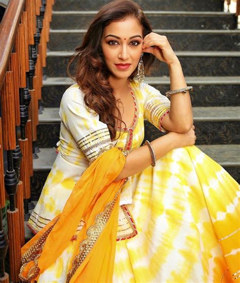 तारक मेहता की नई अंजली भाभी का ग्लैमरस लुक, हो रहा वायरल - Television ...