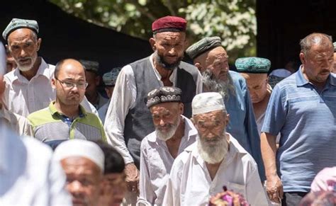 चीनी अधिकारियों ने सैकड़ों उइघुर मुस्लिम धर्मगुरुओं को पकड़ा : रिपोर्ट ...