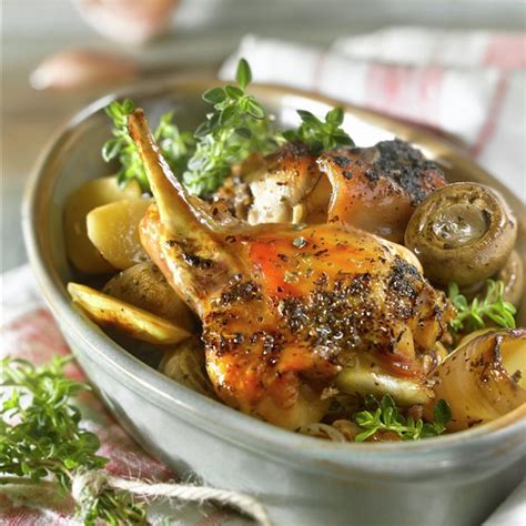 Conejo al ajillo, la receta de la abuela con sabor a pueblo