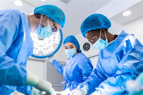 Scrub Nurse vs Surgical Tech: 2023 Career Comparison | Aspen University
