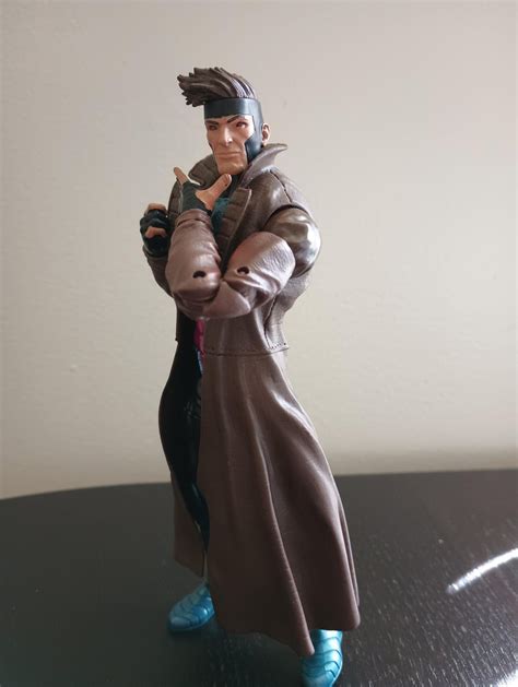 Gambit double jointed elbows kitbash : r/MarvelLegends